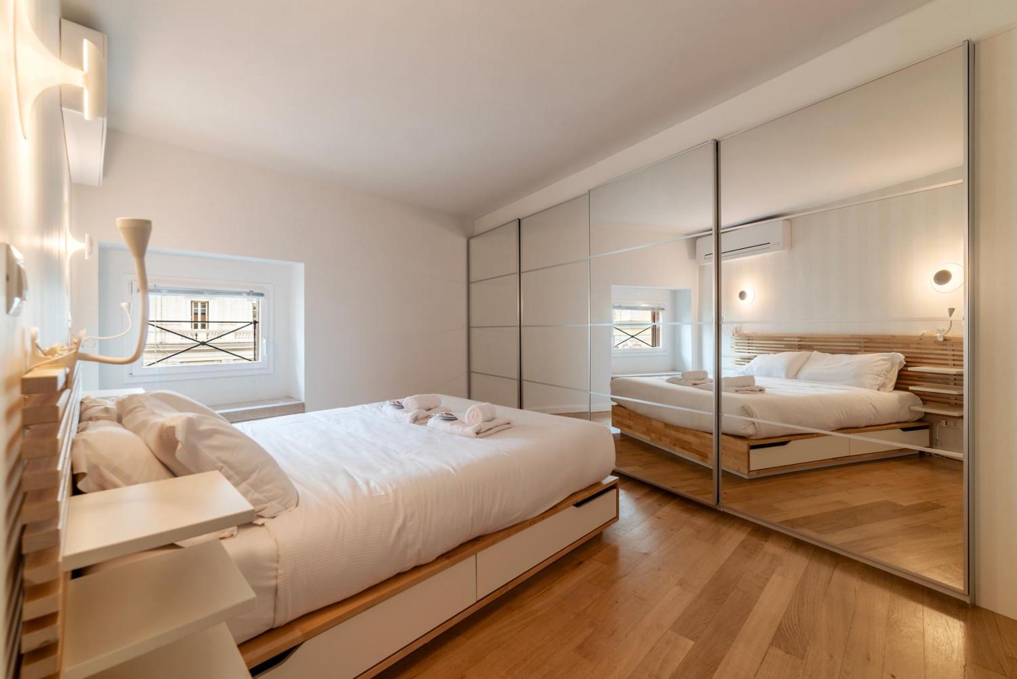 Luxury 3 Beds 3 Baths, Few Steps From Center *